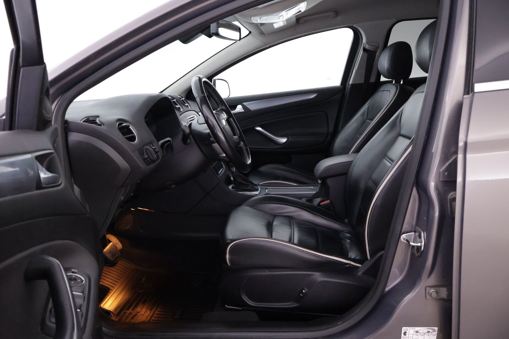 Ford Mondeo 2014 2,0 TDCi 140hv PowerShift Titanium Business A6 Wagon *YritysOutlet -Myydään vain yrityksille* - YritysOutlet -Myydään vain yrityksille *Webasto / Nahat / Vakkari / X2alut / Merkkihuollettu!*