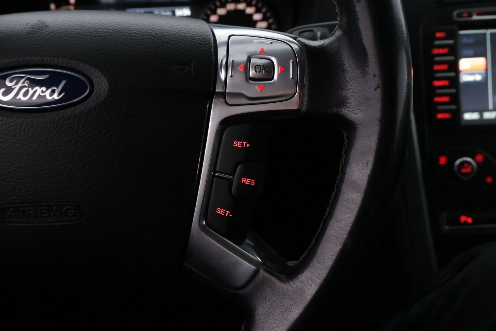 Ford Mondeo 2014 2,0 TDCi 140hv PowerShift Titanium Business A6 Wagon *YritysOutlet -Myydään vain yrityksille* - YritysOutlet -Myydään vain yrityksille *Webasto / Nahat / Vakkari / X2alut / Merkkihuollettu!*