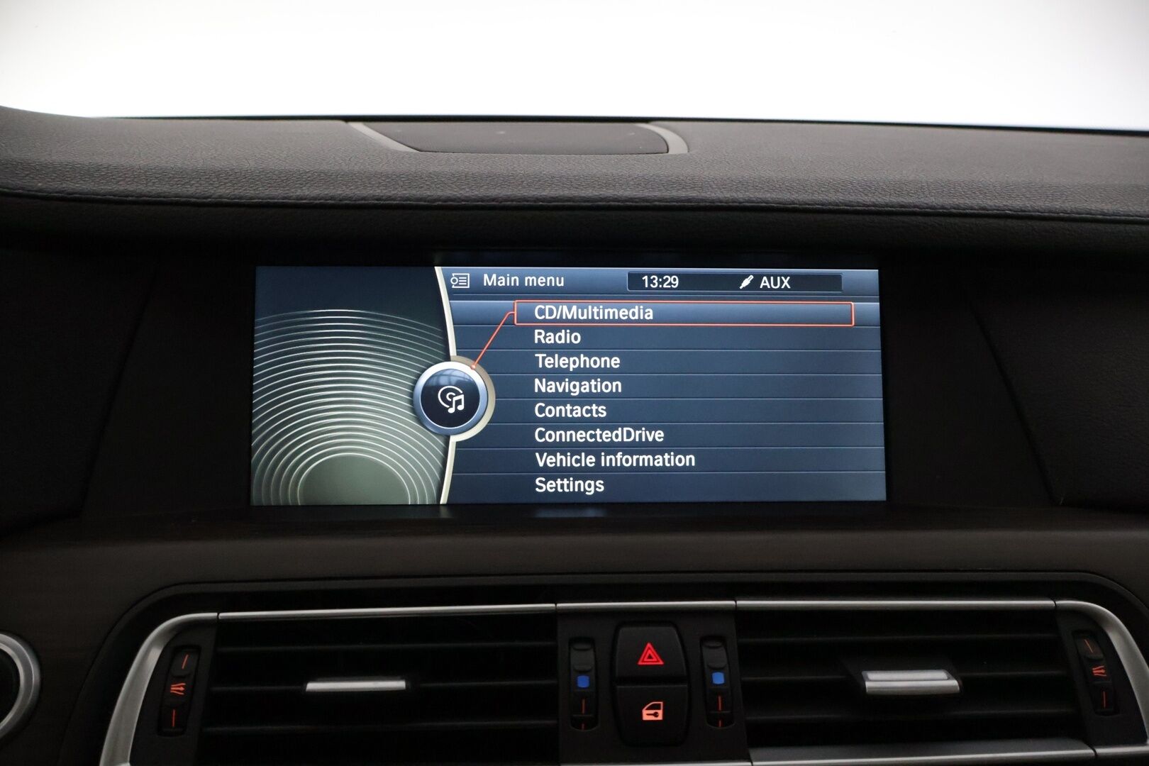 BMW 750 2009 A F01 Sedan * Imu-ovet / Ilmastoidut etuistuimet / Muistipenkit / Prof.navi * - - YritysOutlet - Myydään vain yrityksille