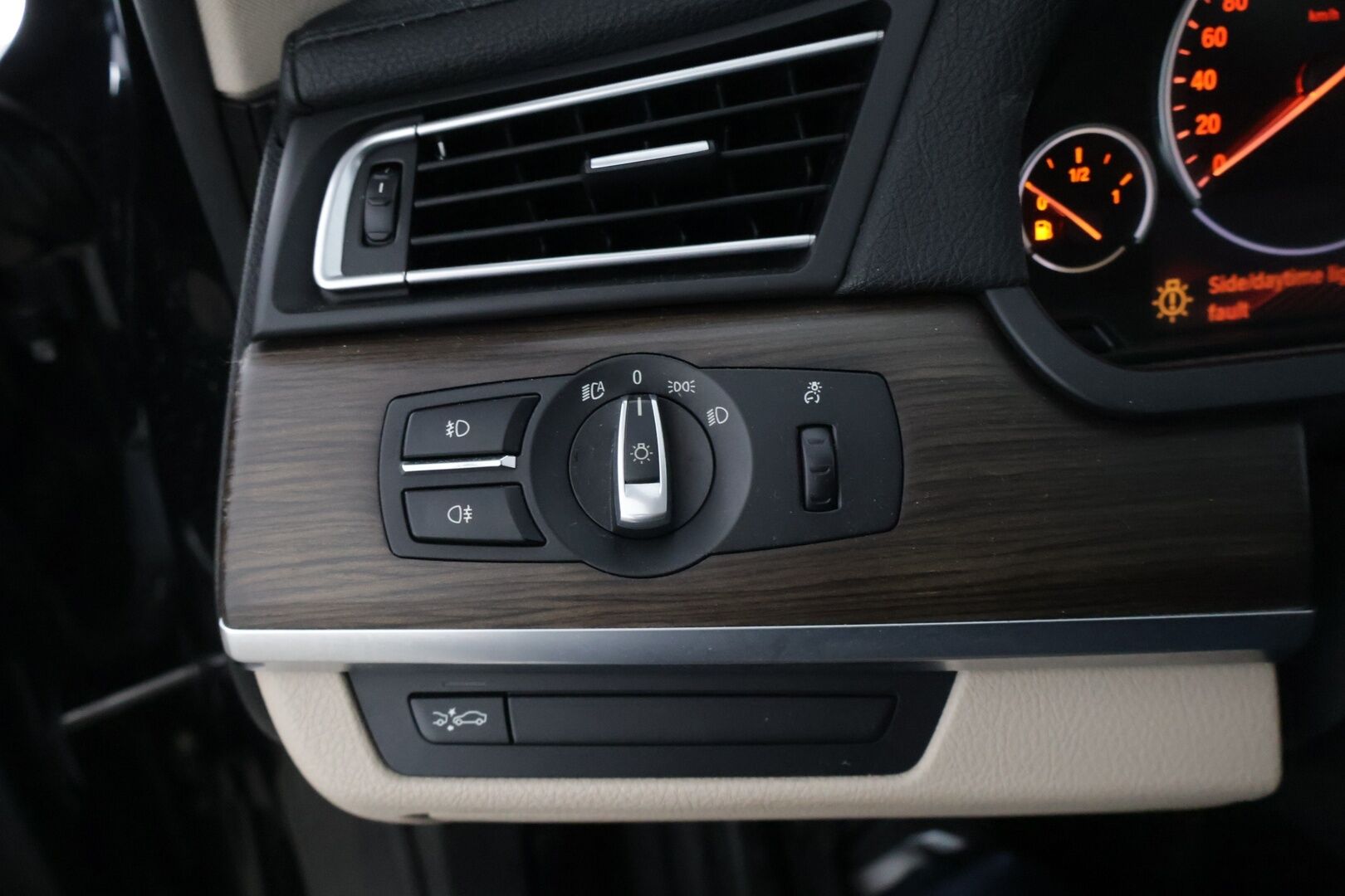 BMW 750 2009 A F01 Sedan * Imu-ovet / Ilmastoidut etuistuimet / Muistipenkit / Prof.navi * - - YritysOutlet - Myydään vain yrityksille
