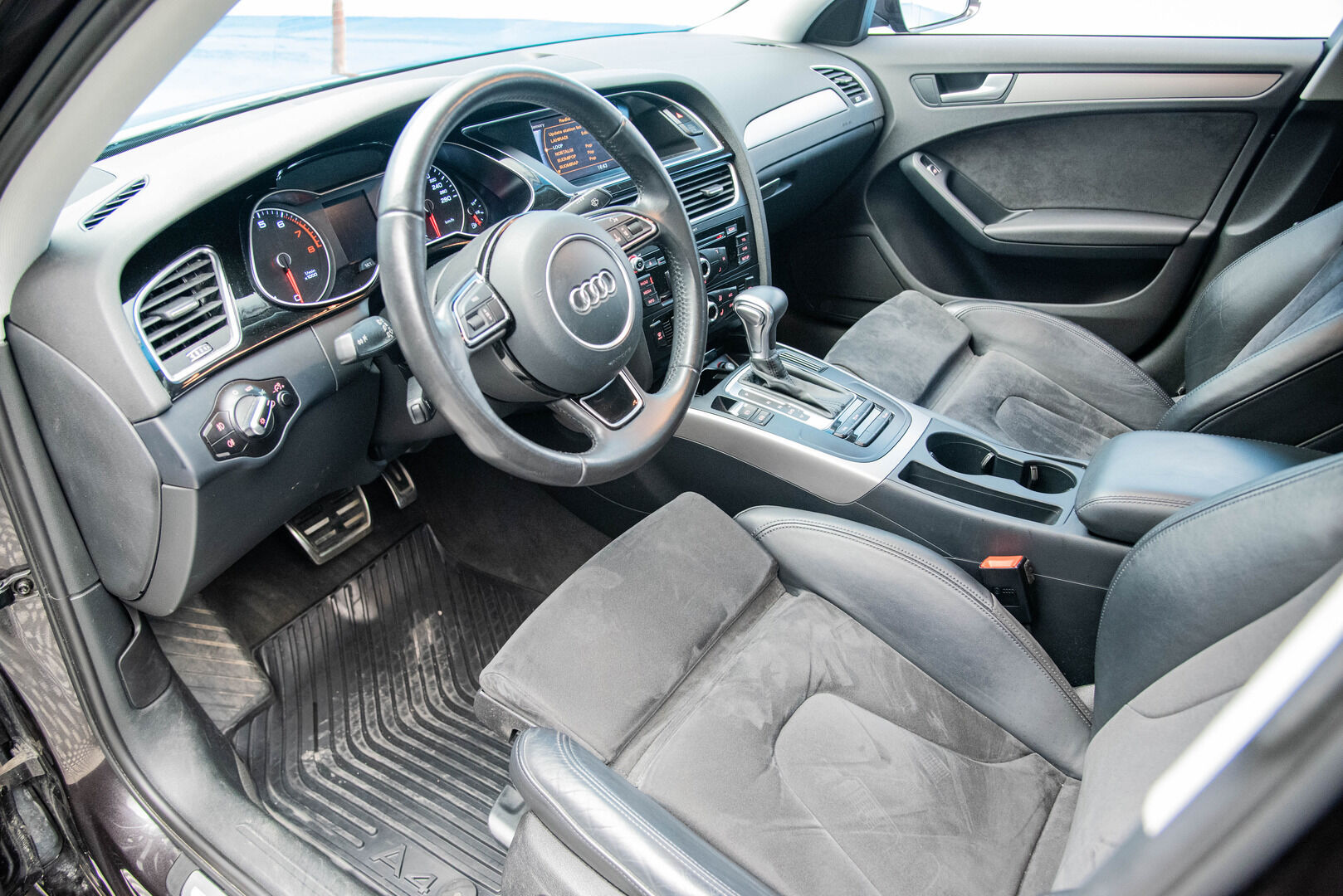 Audi A4 2015 Sedan Business Sport 1,8 TFSI 88 kW multitronic