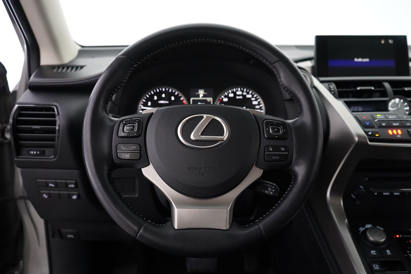 Lexus NX 2015 300h Hybrid A AWD Executive - ACC | Webasto | Vetokoukku | Nahkasisusta | Peruutuskamera | Suomi-auto | Huippuvarusteet 