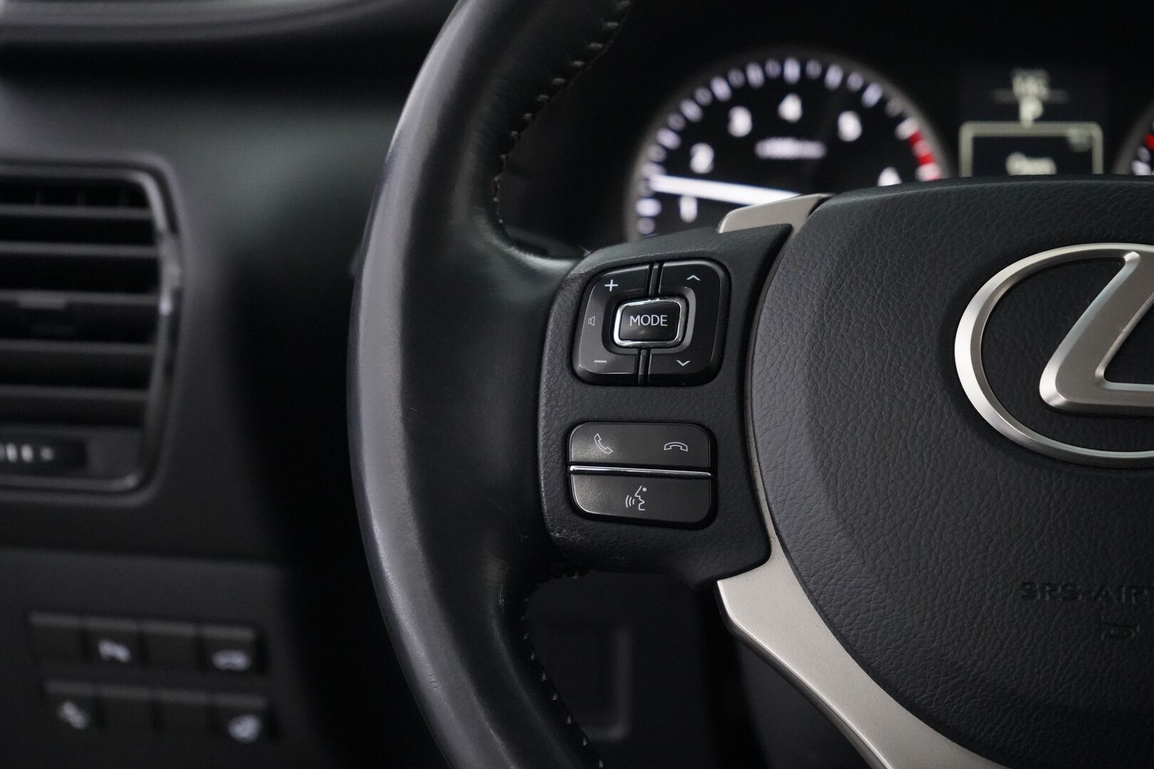 Lexus NX 2015 300h Hybrid A AWD Executive * ACC / Webasto / Vetokoukku / Nahkasisusta / Peruutuskamera * - KATSO MIHIN POIKKEUKSELLISEEN HINTAAN! / Suomi-auto / Huippuvarusteet / Webastollinen! - HULLUT AVAJAISHULINAT KORKOTARJOUS 3,29 %