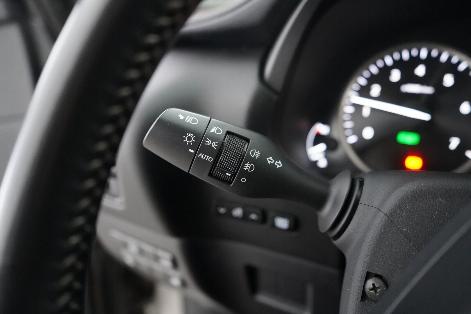 Lexus NX 2015 300h Hybrid A AWD Executive * ACC / Webasto / Vetokoukku / Nahkasisusta / Peruutuskamera * - KATSO MIHIN POIKKEUKSELLISEEN HINTAAN! / Suomi-auto / Huippuvarusteet / Webastollinen! - HULLUT AVAJAISHULINAT KORKOTARJOUS 3,29 %