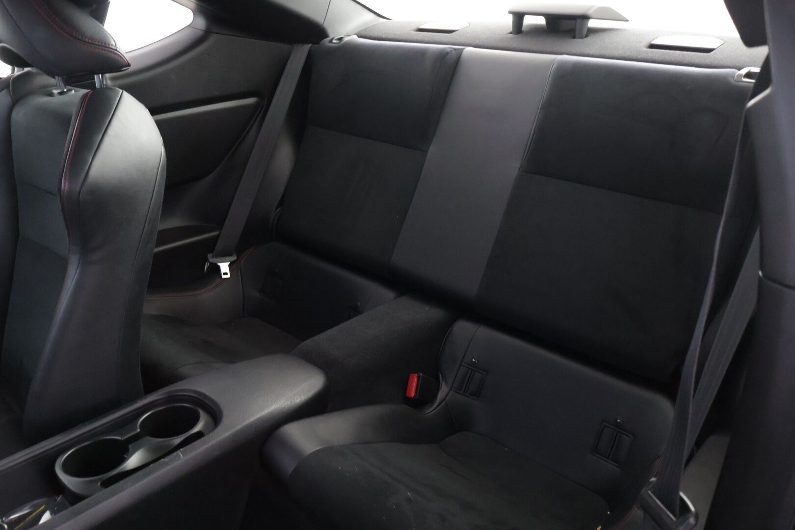 Subaru BRZ 2015 BRZ 6AT * KeylessGo / Nahka-alcantara penkit / BC-Racing / Navi / Xenon / Mustakatto / Suomi-auto / Putkisto muokattu * - * Hieno katseiden kääntäjä / Kuntotarkastettu / BC-Racing säädettävä alusta / Putkistoa muokattu / Siistikuntoinen / Pienet kilsat / Särmät huollot *