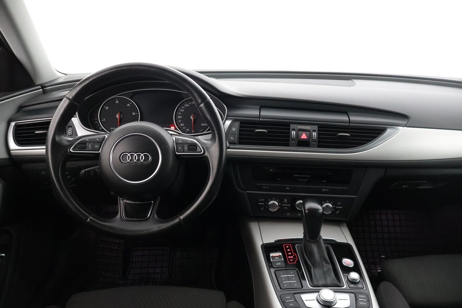 Audi A6 2015 Avant Business Sport 2,0 TDI 140 kW ultra S tronic * Vetokoukku / Tutkat / Sähkökontti / Sporttipenkit / Vakkari * - * Suomi-auto / 2x Hyvät renkaat / Jakohihna vaihdettu! *