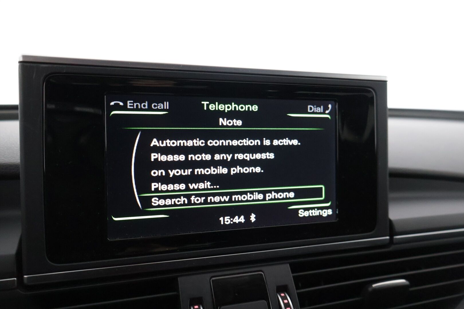Audi A6 2015 Avant Business Sport 2,0 TDI 140 kW ultra S tronic * Vetokoukku / Tutkat / Sähkökontti / Sporttipenkit / Vakkari * - * Suomi-auto / 2x Hyvät renkaat / Jakohihna vaihdettu! *