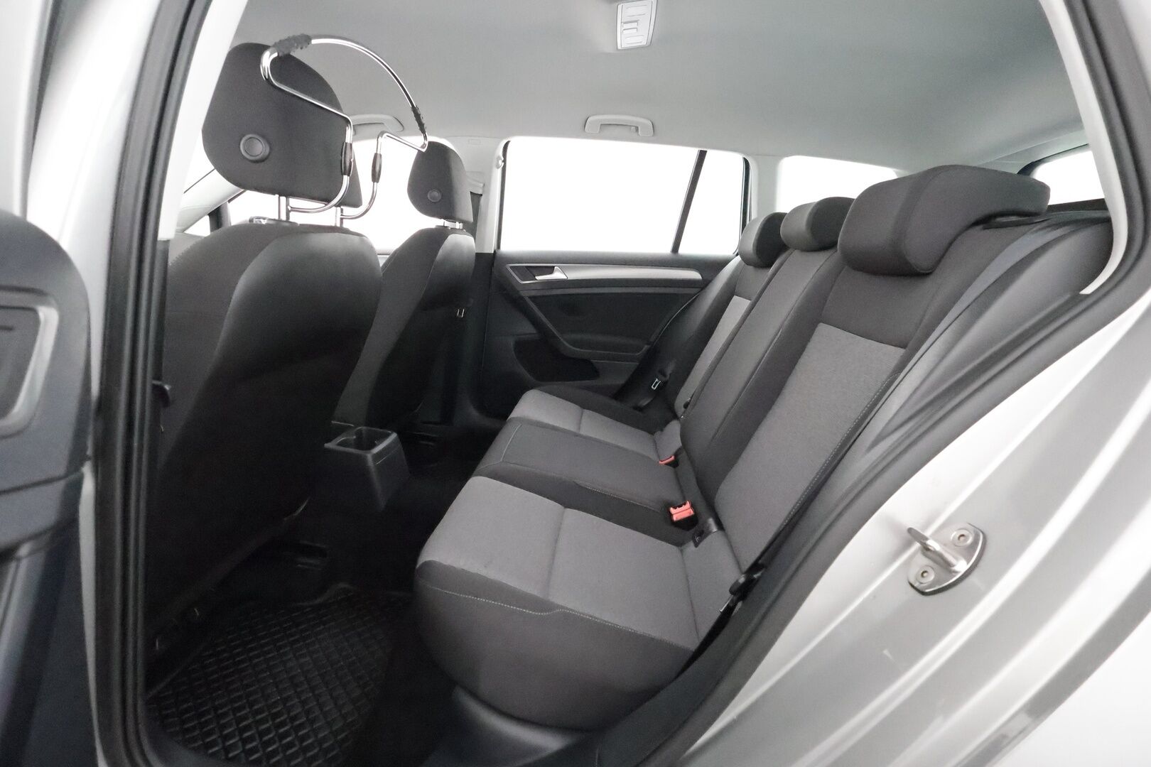 Volkswagen Golf 2015 Variant Trendline BlueMotion Tech **Suomi-auto / Lohkolämmitin / Vakkari / Start-Stop / Aut. Ilmastointi / 2x Renkaat**