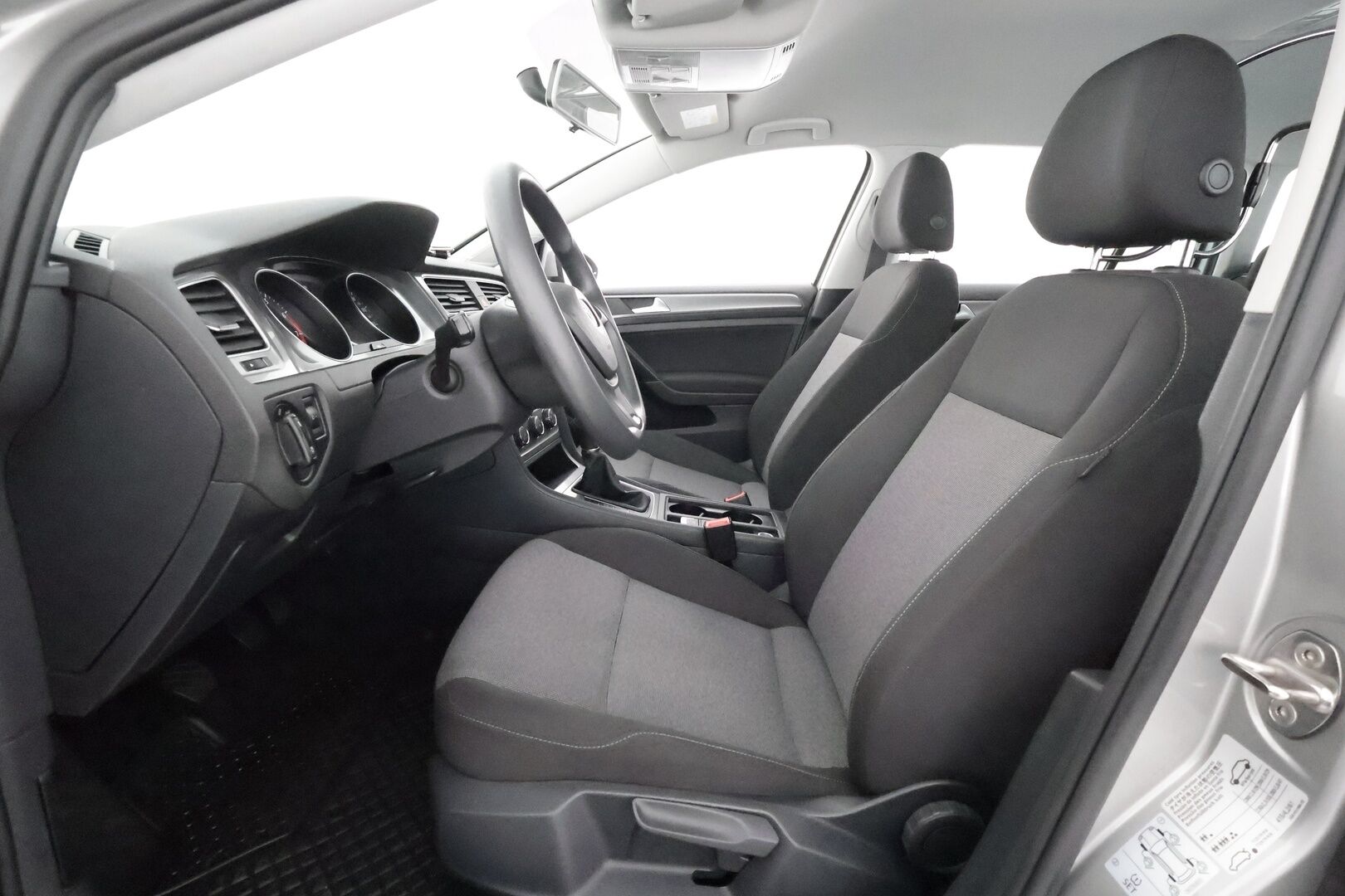 Volkswagen Golf 2015 Variant Trendline BlueMotion Tech **Suomi-auto / Lohkolämmitin / Vakkari / Start-Stop / Aut. Ilmastointi / 2x Renkaat**