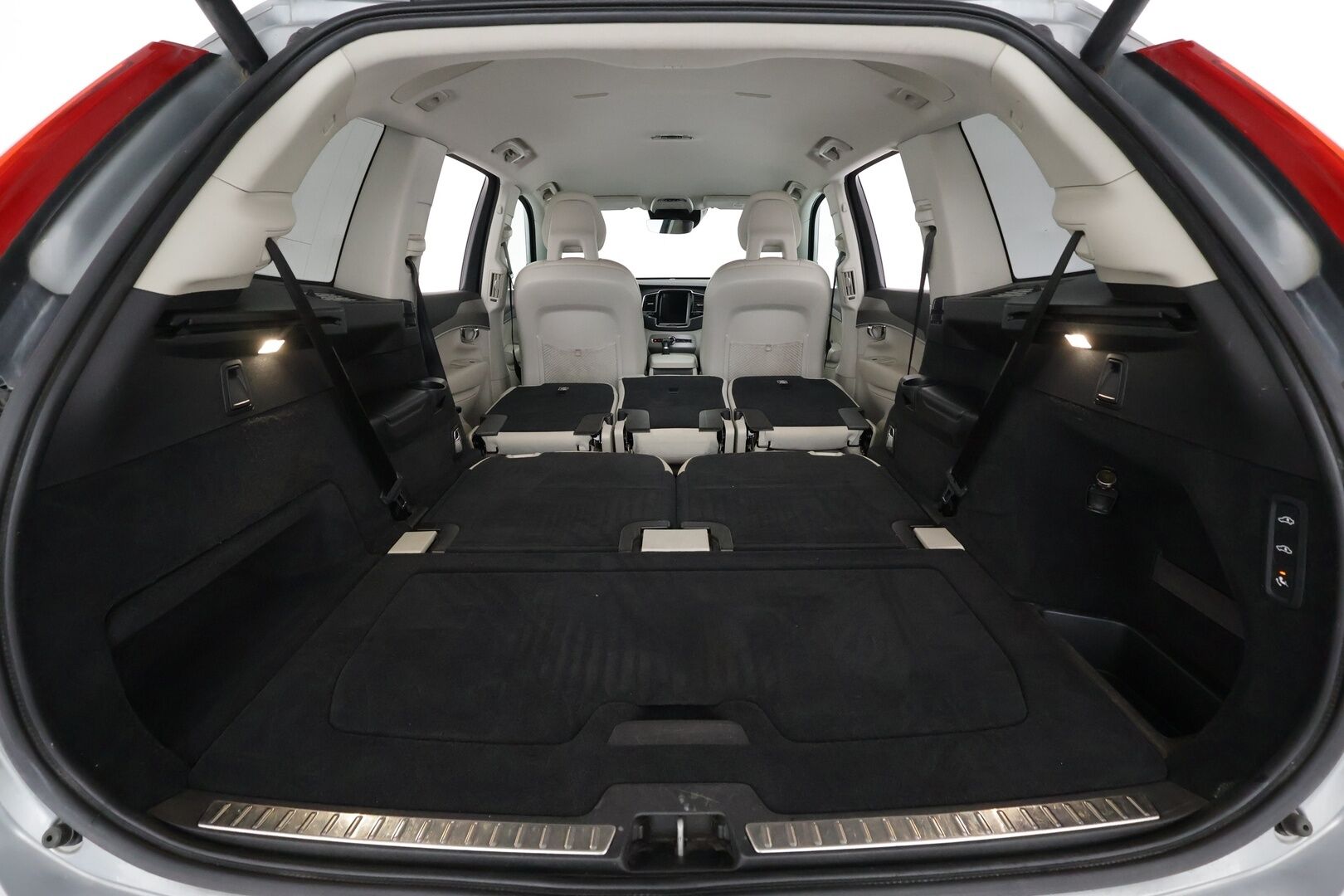Volvo XC90 2016 D5 AWD Inscription aut - | Webasto | Koukku | Ilma-alusta | Sporttinahat Muistilla | Full-LED | P.Kamera | HP Audio | Kaistavahti | Navi | Keyless | Vakkari | Suomi-auto | Kahdet renkaat | Merkkihuollot |