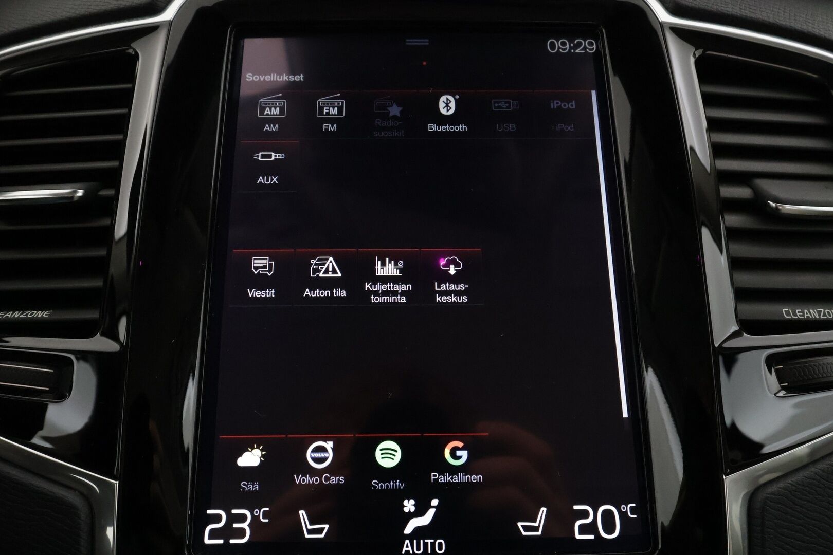 Volvo XC90 2016 D5 AWD Inscription aut - | Webasto | Koukku | Ilma-alusta | Sporttinahat Muistilla | Full-LED | P.Kamera | HP Audio | Kaistavahti | Navi | Keyless | Vakkari | Suomi-auto | Kahdet renkaat | Merkkihuollot |