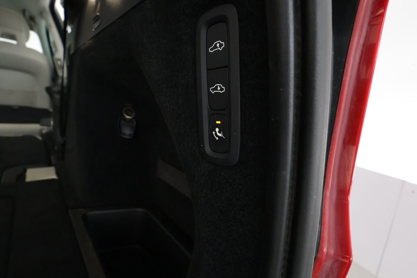 Volvo XC90 2016 D5 AWD Inscription aut - | Webasto | Koukku | Ilma-alusta | Sporttinahat Muistilla | Full-LED | P.Kamera | HP Audio | Kaistavahti | Navi | Keyless | Vakkari | Suomi-auto | Kahdet renkaat | Merkkihuollot |