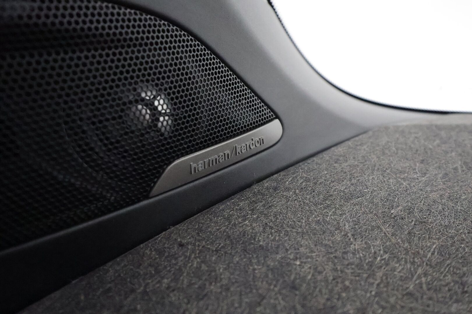 BMW i3 2014 60 Ah REX Automatic **Adapt.Vakkari / Adapt-LED / Lasikattoluukku / P. Kamera / Harman/Kardon / Navi / 2x Renkaat**