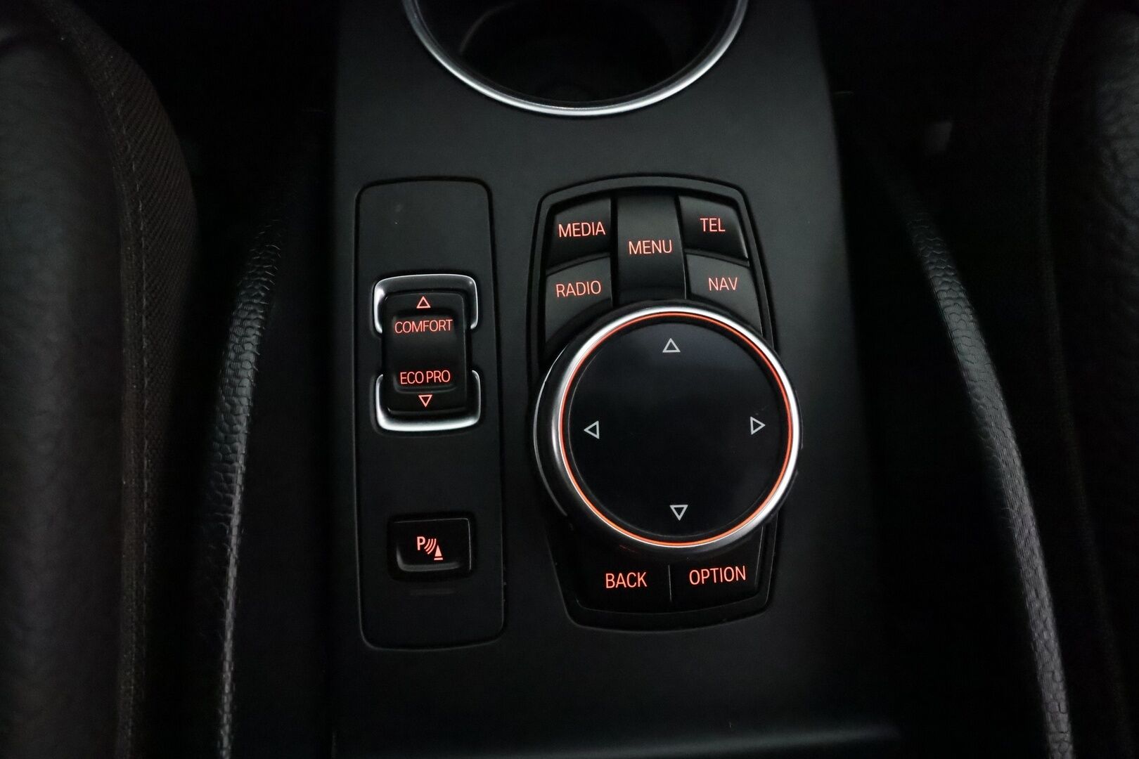 BMW i3 2014 60 Ah REX Automatic **Adapt.Vakkari / Adapt-LED / Lasikattoluukku / P. Kamera / Harman/Kardon / Navi / 2x Renkaat**
