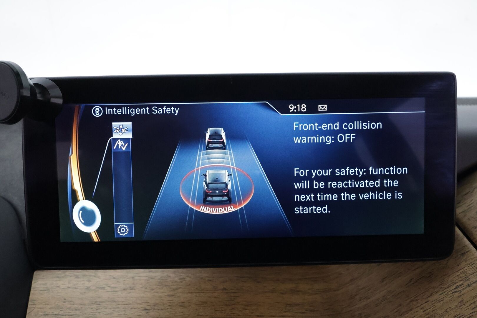 BMW i3 2014 60 Ah REX Automatic **Adapt.Vakkari / Adapt-LED / Lasikattoluukku / P. Kamera / Harman/Kardon / Navi / 2x Renkaat**