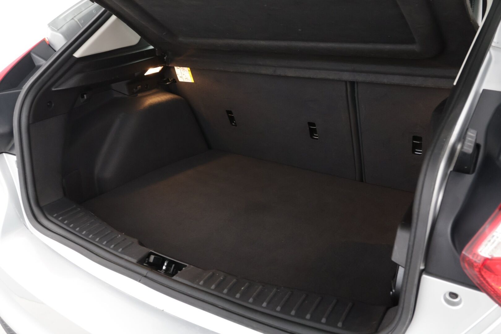 Ford Focus 2014 *Harvinainen 2.0l / Nahat / Navi / Kattoikkuna / Bluetooth / Lohko / P. kamera*