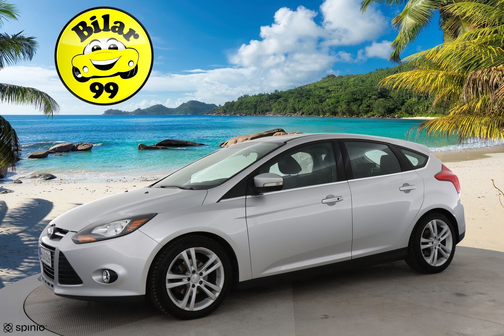 Ford Focus 2014 *Harvinainen 2.0l / Nahat / Navi / Kattoikkuna / Bluetooth / Lohko / P. kamera*