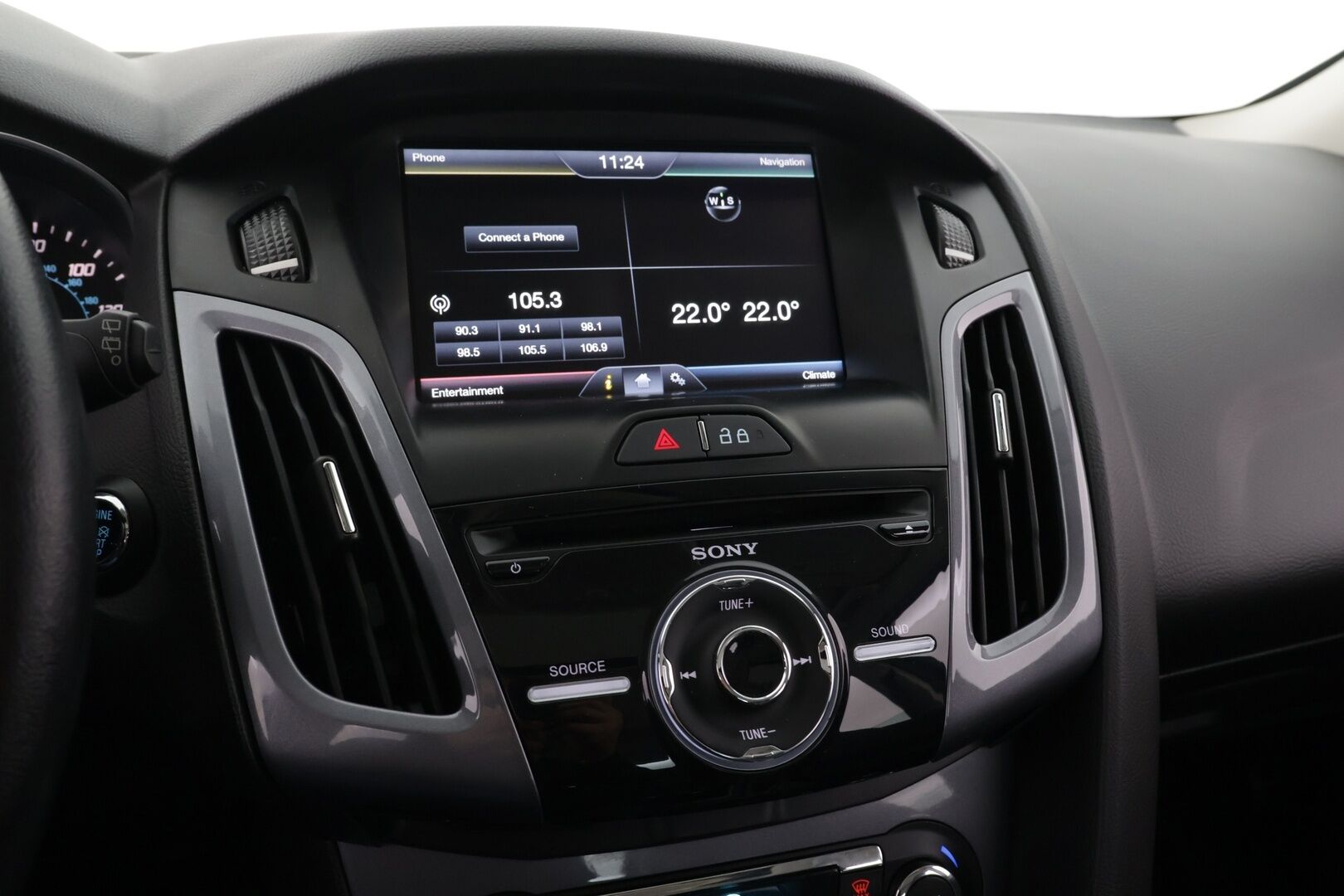 Ford Focus 2014 *Harvinainen 2.0l / Nahat / Navi / Kattoikkuna / Bluetooth / Lohko / P. kamera*