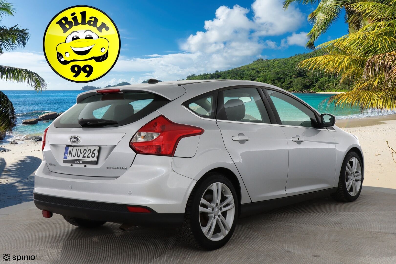 Ford Focus 2014 *Harvinainen 2.0l / Nahat / Navi / Kattoikkuna / Bluetooth / Lohko / P. kamera*