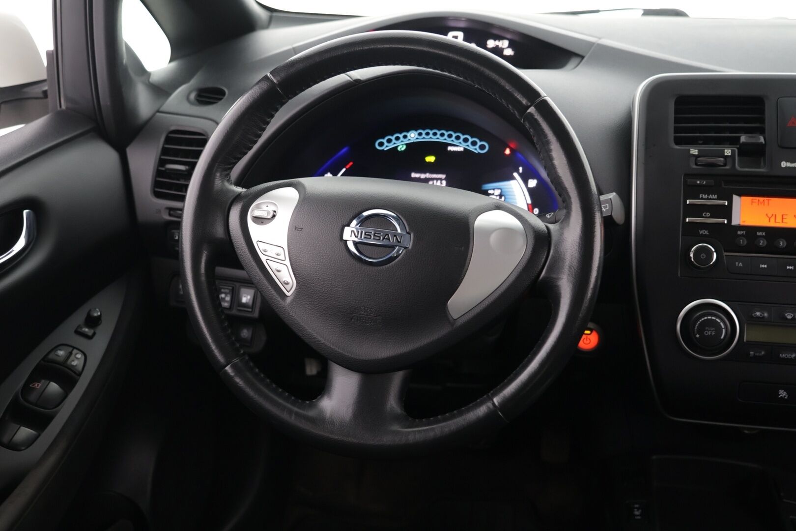 Nissan Leaf 2015 Visia 23 kWh - Myydään  Huutokaupat.com - ENNAKKOMYYNTIIN  – Tämä auto myydään huutokaupat.com