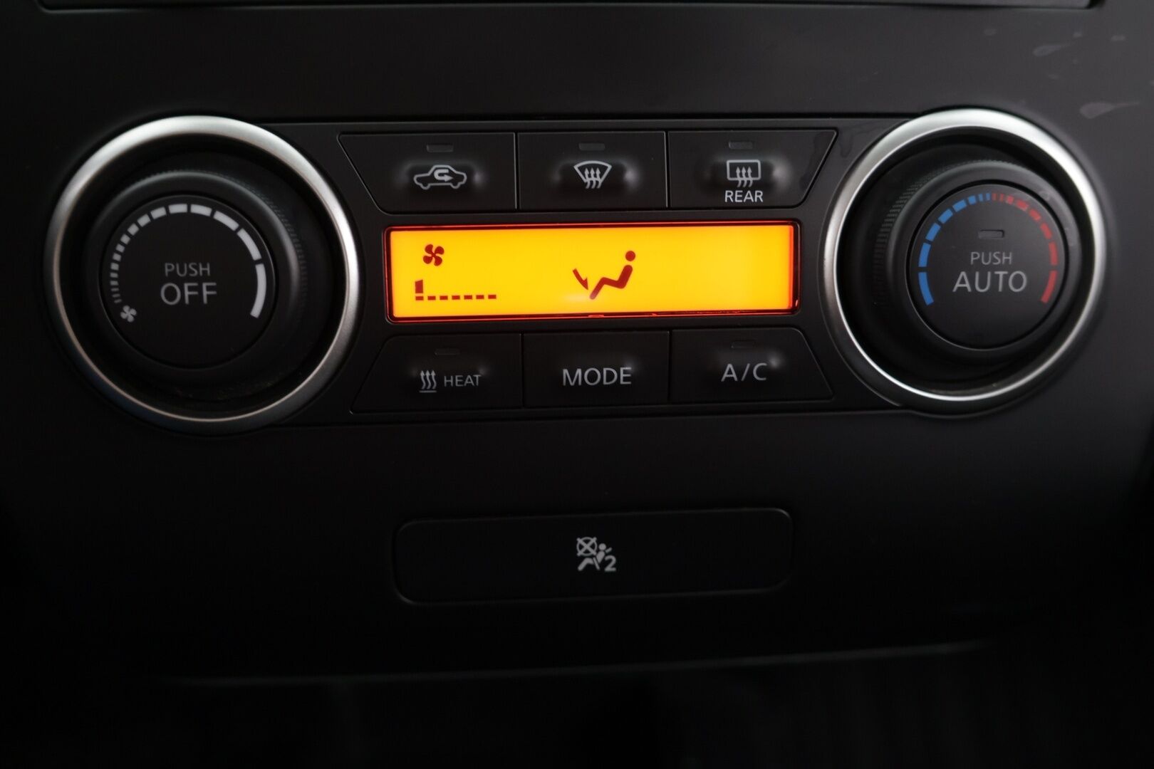 Nissan Leaf 2015 Visia 23 kWh - Myydään  Huutokaupat.com - ENNAKKOMYYNTIIN  – Tämä auto myydään huutokaupat.com