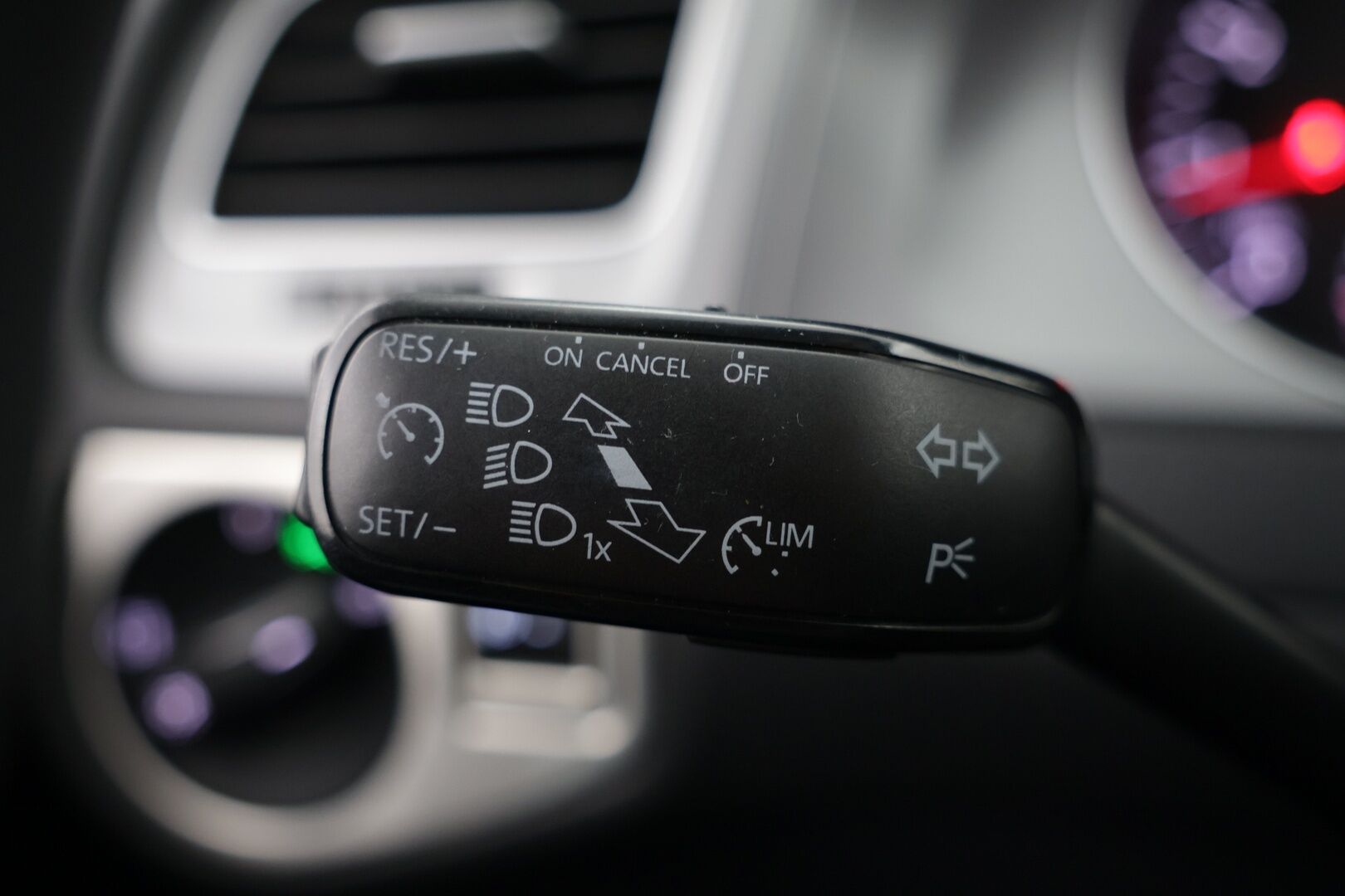 Volkswagen Golf 2015 Trendline 1,2 TSI 63 kW (85 hv) BlueMotion Technology 4-ovinen  *Webasto / Vakkari / Kahdet Avaimet* - Vähän ajettu / Huippu käyttöauto / Kattavat varusteet