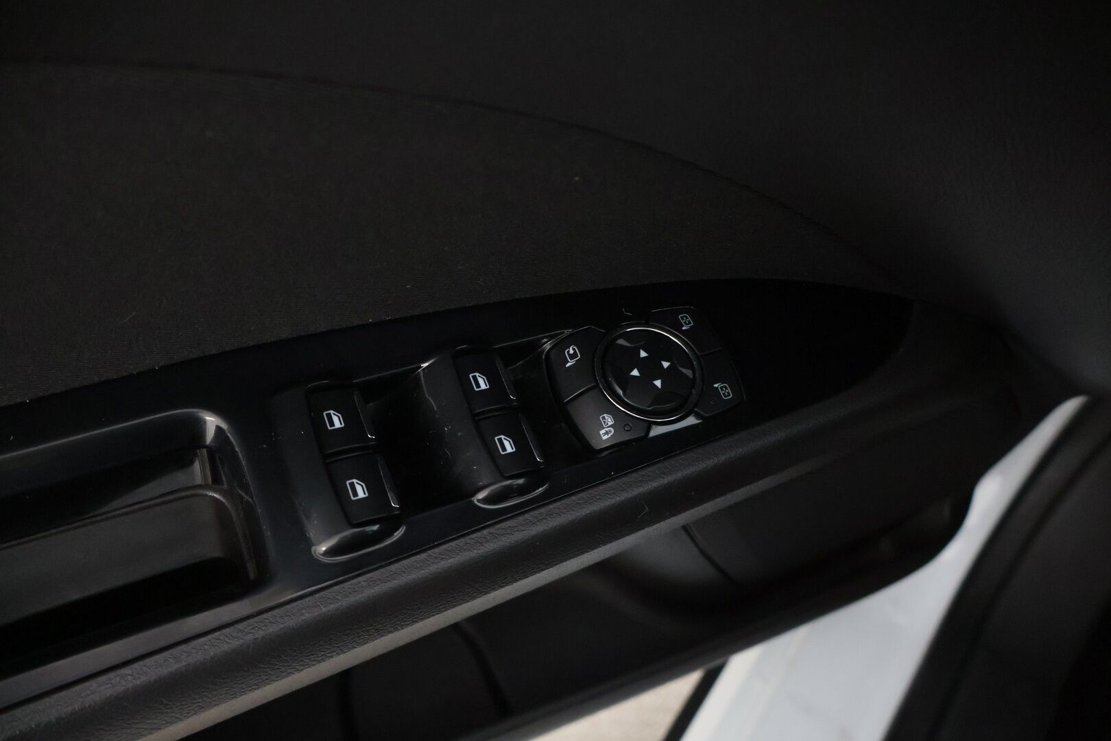 Ford Mondeo 2015 1,5 EcoBoost 160hv M6 Trend Style 5D * Lohkolämmitin / P. Tutkat / Lämmitettävä tuulilasi / Vakionopeudensäädin / Bluetooth * - 2 om. Suomi-auto / Jakohihna vaihdettu / Hyvin huollettu & hyvät renkaat - HULLUT AVAJAISHULINAT KORKOTARJOUS 3,29 %