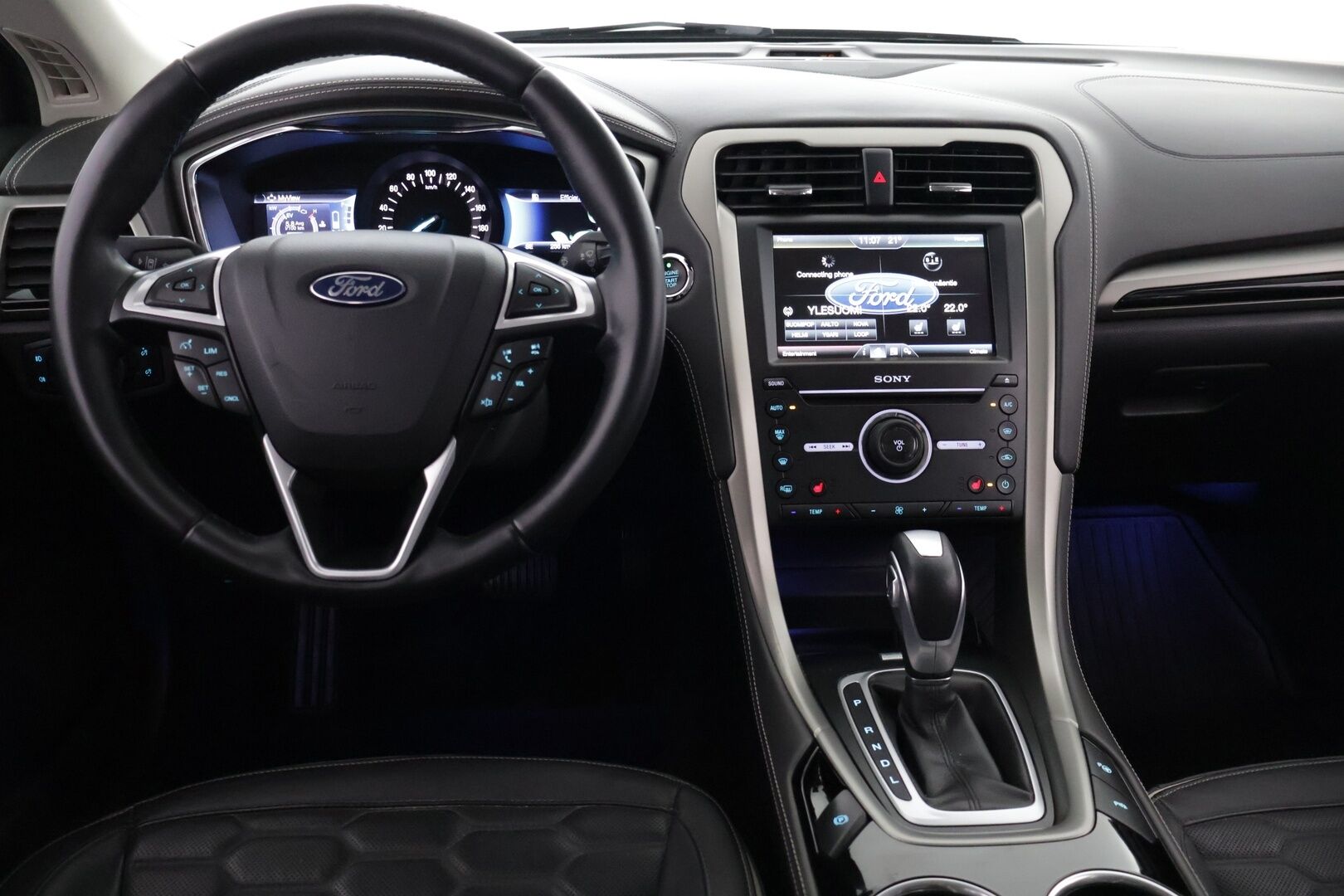 Ford Mondeo Vignale 2016 2,0 187hv Hybrid eCVT HEV - Kamera | Upeat nahat | Kuskin penkki muistilla | Sony premium audio | Navigointi | lämm. tuulilasi