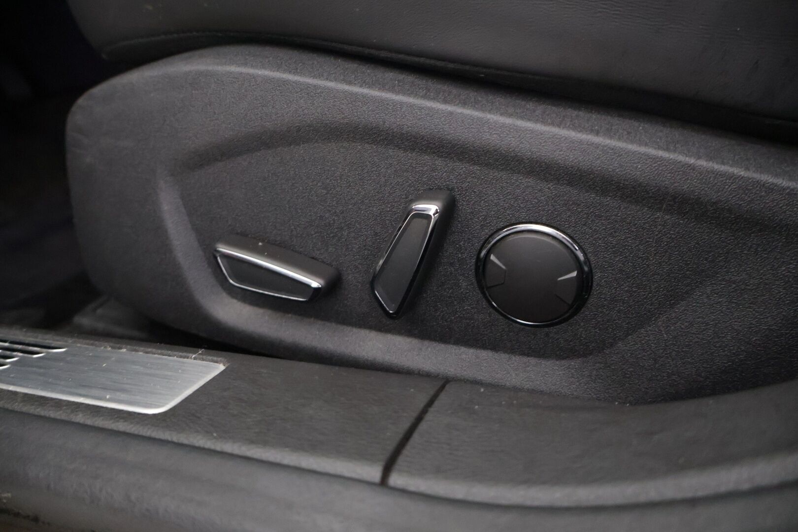 Ford Mondeo Vignale 2016 2,0 187hv Hybrid eCVT HEV - Kamera | Upeat nahat | Kuskin penkki muistilla | Sony premium audio | Navigointi | lämm. tuulilasi