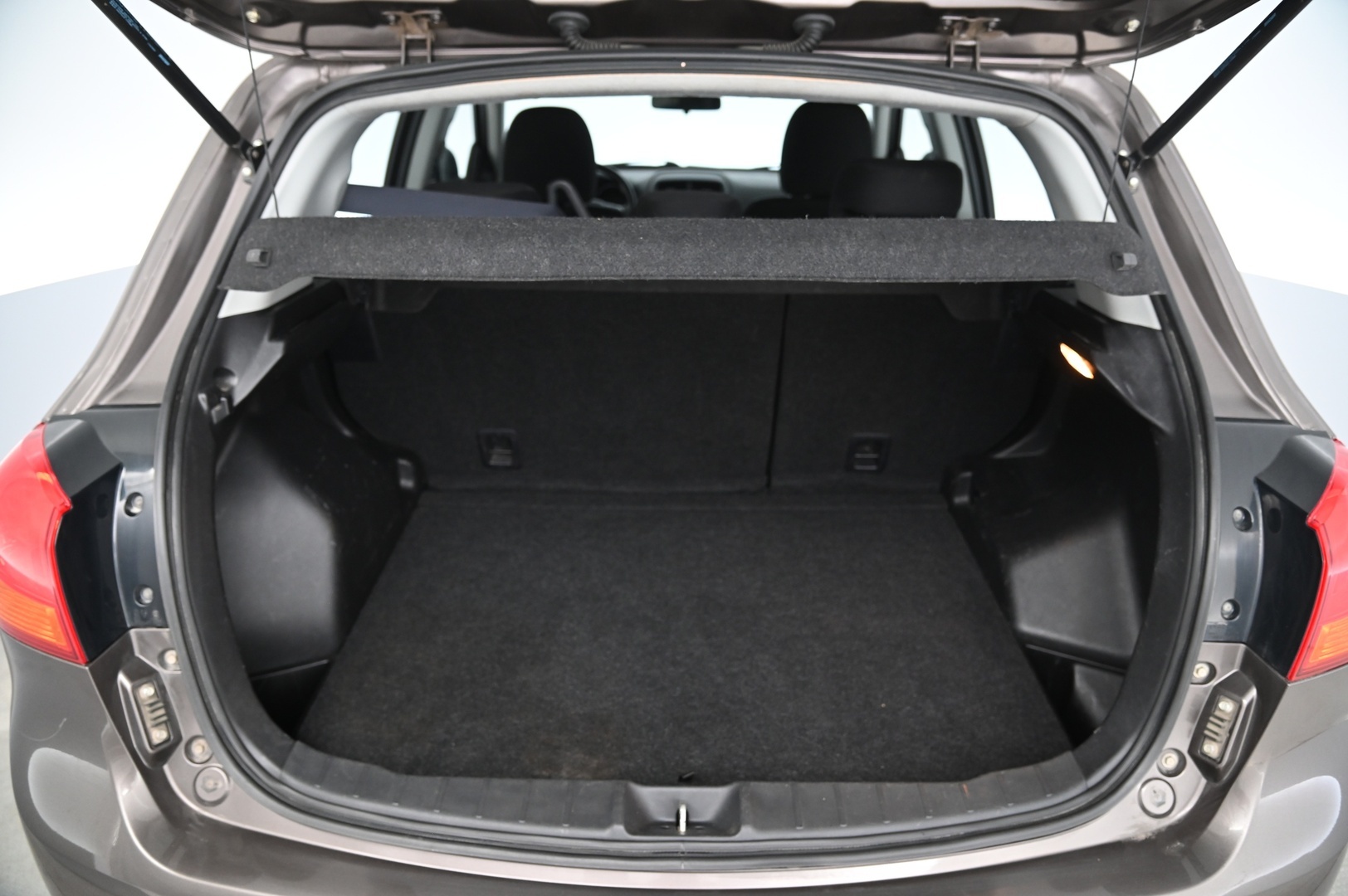 Mitsubishi ASX 2015 1,6 Di-D AS&G Invite 4WD 6MT - | Vetokoukku | Lohko | P.tutka | 1-Om. Suomiauto | 2x renkaat alumiinivanteilla |