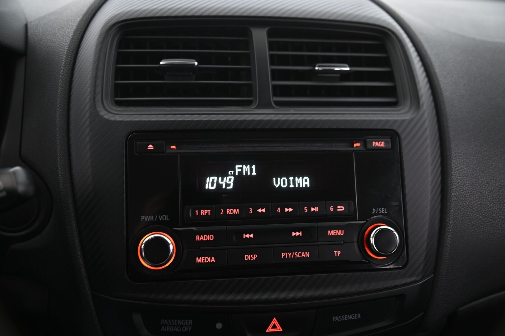 Mitsubishi ASX 2015 1,6 Di-D AS&G Invite 4WD 6MT - | Vetokoukku | Lohko | P.tutka | 1-Om. Suomiauto | 2x renkaat alumiinivanteilla |