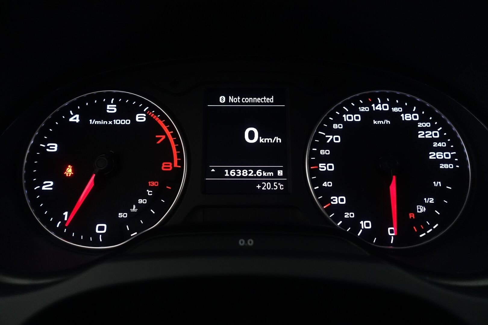 Audi A3 2015 Sedan Business 1,4 TFSI 92 kW - | Merkkihuollettu | Xenon | Tutkat | Vetokoukku | Bluetooth | Vakkari | Suomi-auto