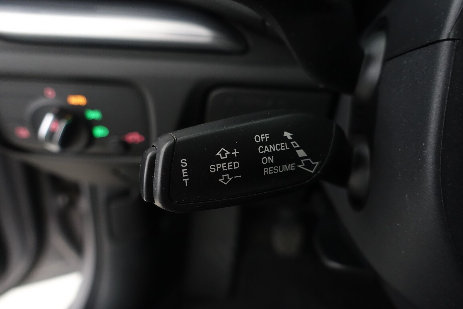 Audi A3 2015 Sedan Business 1,4 TFSI 92 kW - | Merkkihuollettu | Xenon | Tutkat | Vetokoukku | Bluetooth | Vakkari | Suomi-auto