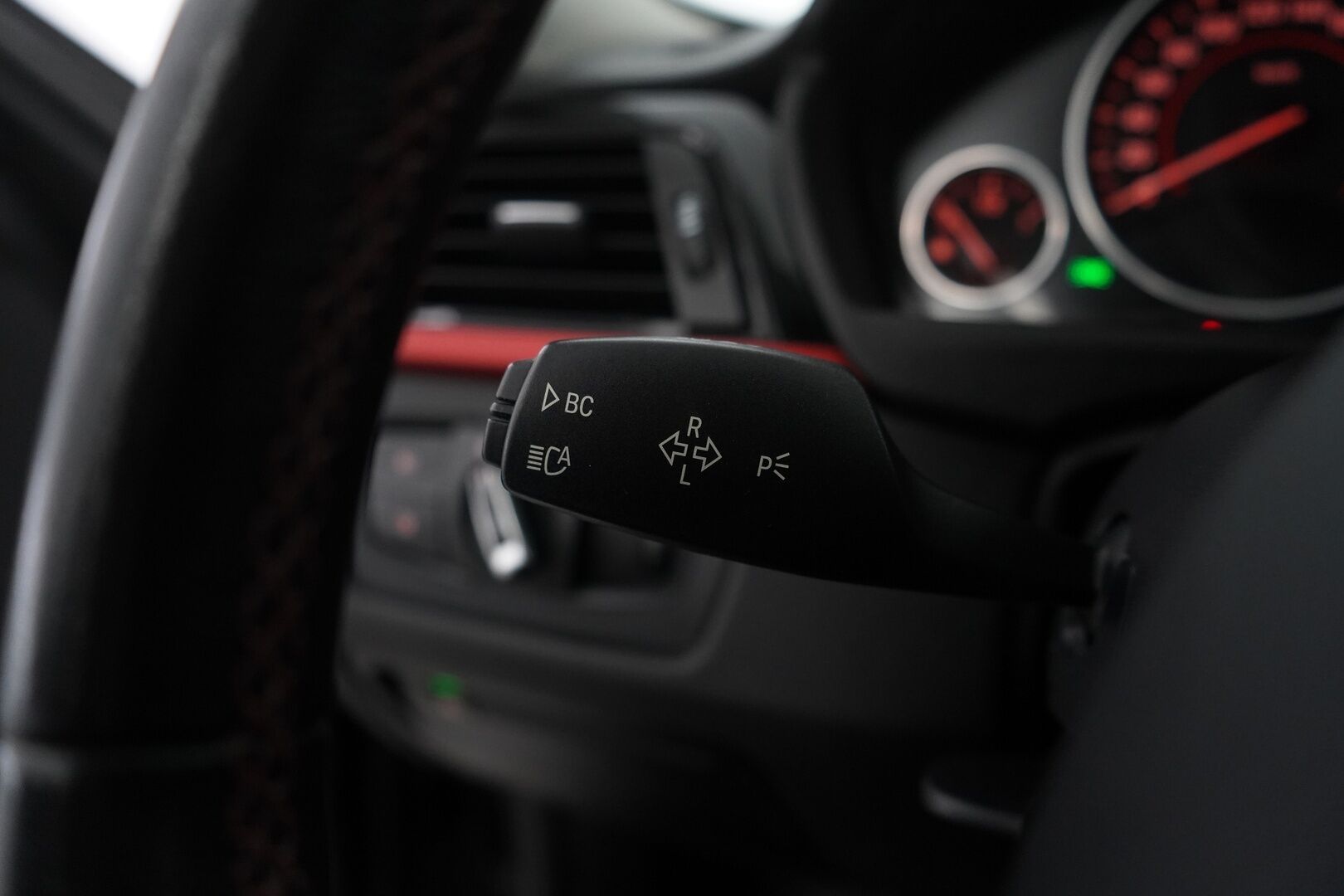 BMW 320 2015 F30 Sedan 320i TwinPower Turbo A xSport Edition * ACC / HiFit / Tutkat / Sporttipenkit * - KATSO KAMPANJAHINTA! / Suomi-auto / Juuri tehty iso huolto! / Katsastettu 8/25 - HULLUT JOULUT KORKOTARJOUS 2,49% 