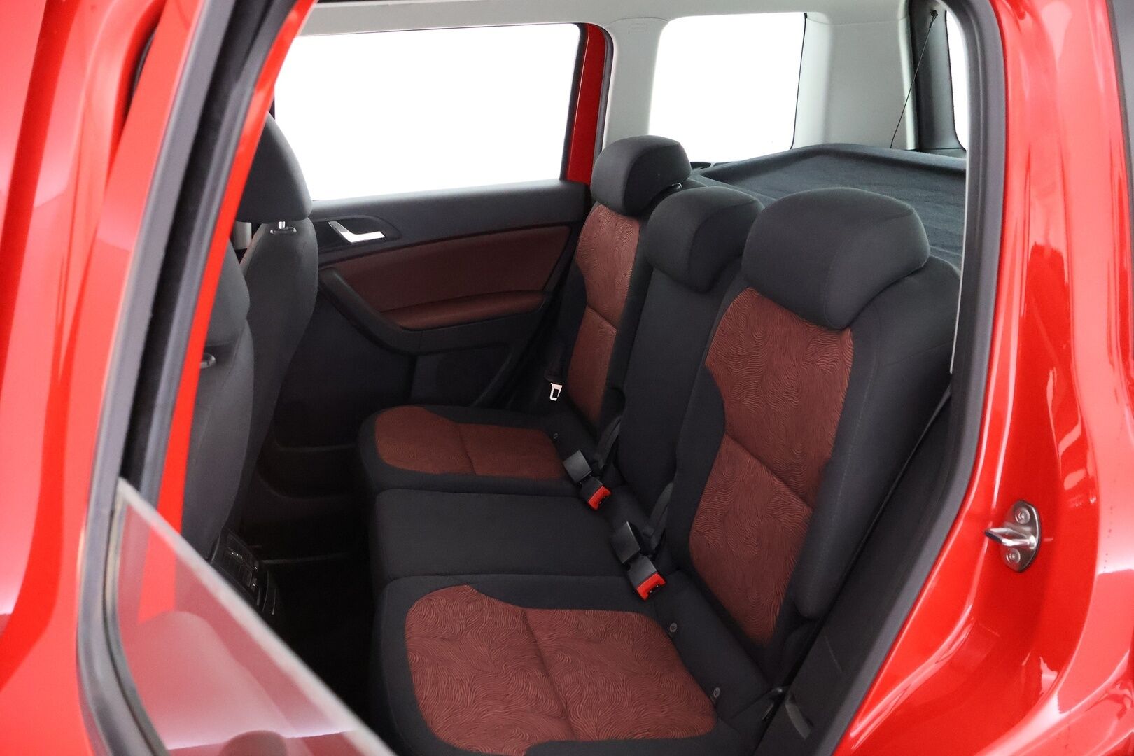 Skoda Yeti 2015 1,2 TSI Ambition - 1OM Suomiauto / Facelift / Navi / Peruutuskamera / Vetokoukku / Lohko & Sisäpistoke / Vakkari / Hyvät varusteet!