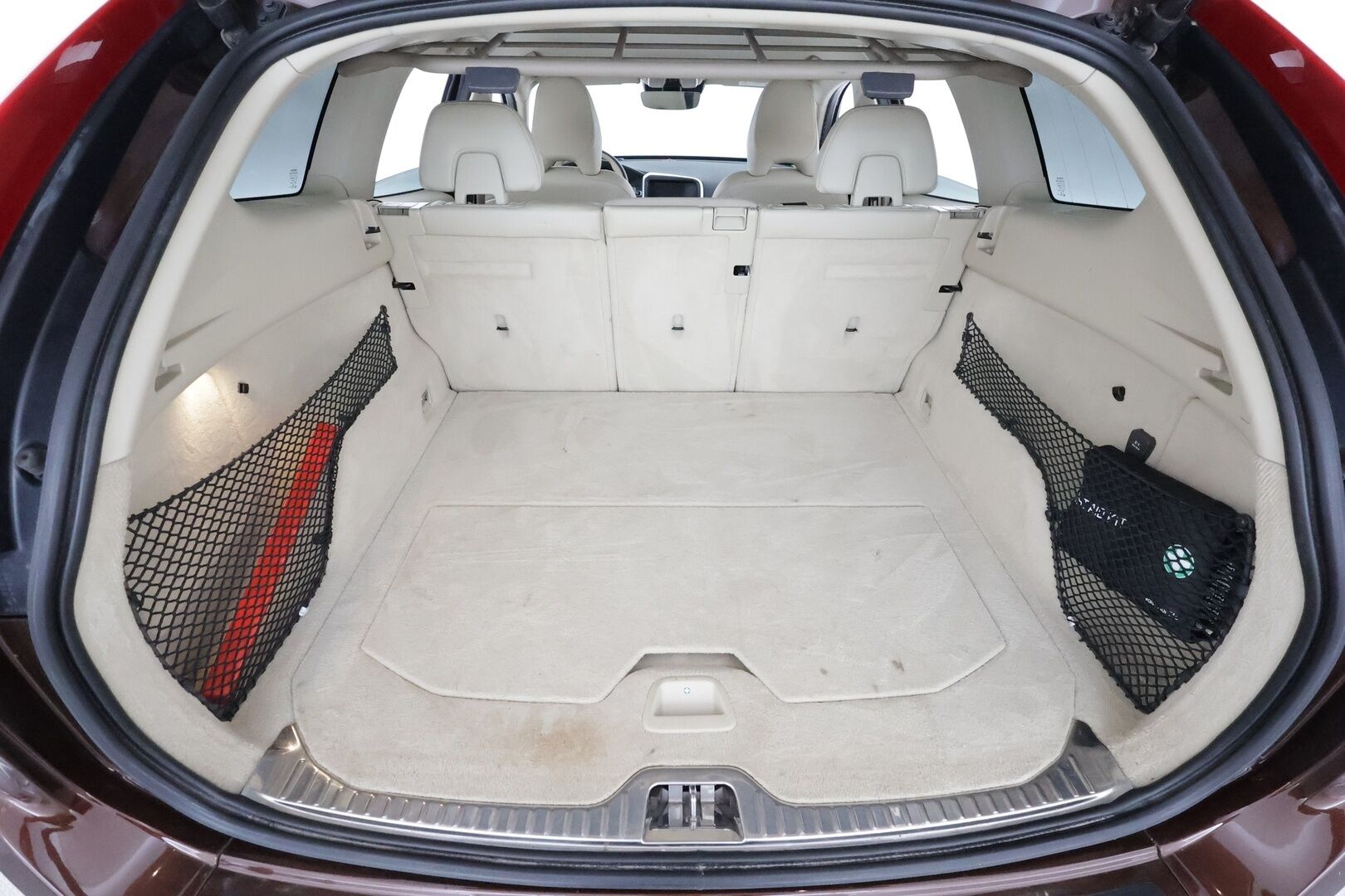 Volvo XC60 2016 D4 AWD Summum aut / Adapt.vak / Vetokoukku / Webasto / Muistipenkki / Huippuvarusteltu! - Merkkihuollettu / Jakopää vaihdettu / Ilman AD Blue järjestelmää / VOC / Aktiiviset kaarrevalot / 
