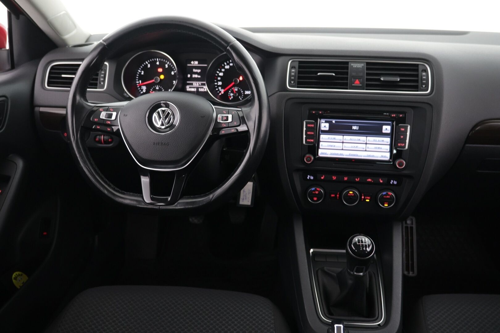 Volkswagen Jetta 2015 Comfort 1,2 TSI 77 kW (105 hv) BlueMotion Technology - | Suomi-auto | Lohkolämmitin + sisäpistoke | Vakionopeudensäädin | Kattavat varusteet | Siisti yksilö | Hyvä käyttöauto |