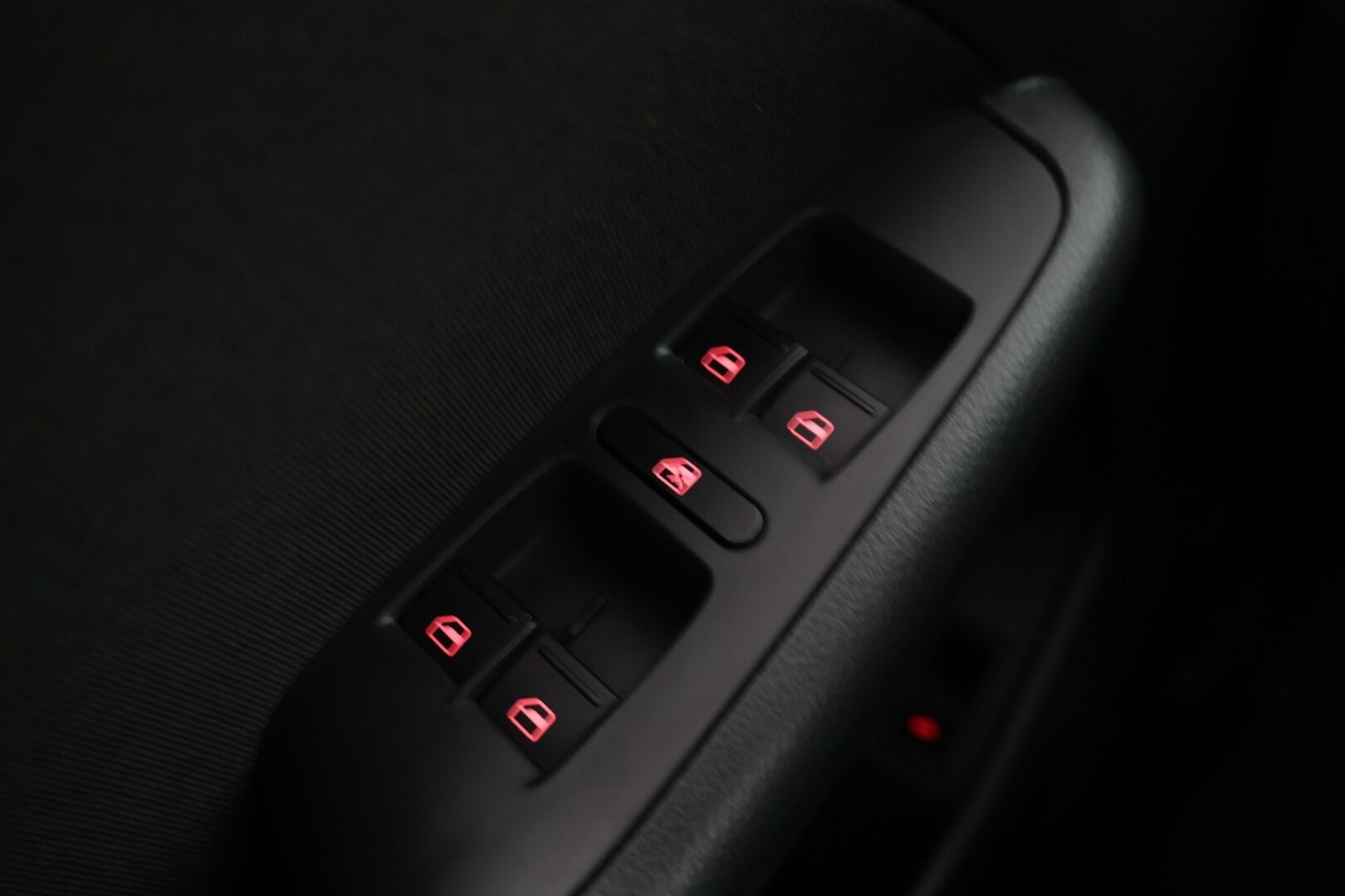 Volkswagen Jetta 2015 Comfort 1,2 TSI 77 kW (105 hv) BlueMotion Technology / Suomi-auto / Hyvät nastat talveksi / Lohkolämmitin + sisäpistoke / Vakionopeudensäädin - Kattavat varusteet / Siisti yksilö / Hyvä käyttöauto - HULLUT AVAJAISHULINAT KORKOTARJOUS 3,29 %