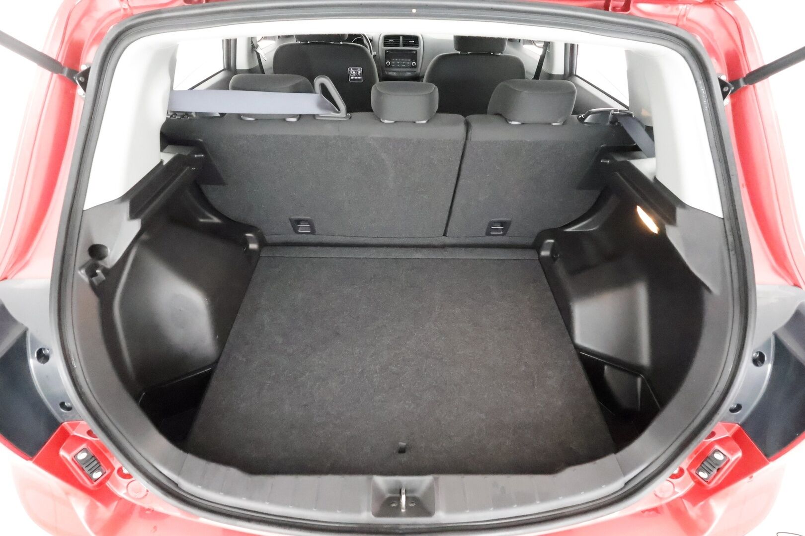 Mitsubishi ASX 2015 1,6 MIVEC Invite 5MT - | Vakkari | Koukku | Lohkolämmitin+sisälämmitin | Aut. ilmastointi | USB-liitäntä | Penkinlämmittimet | 2x renkaat aluin | Huoltokirja | Suomiauto | 
