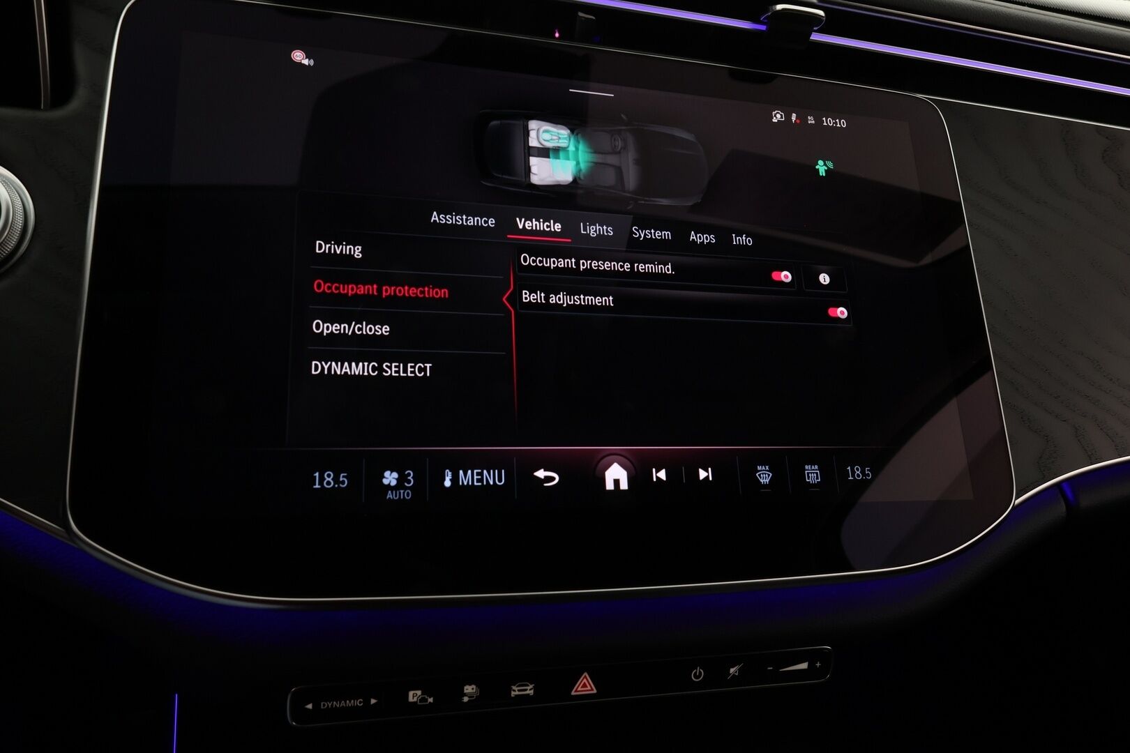 MERCEDES-BENZ E 2024 300 e T A Avantgarde - 2,99 % KORKOTARJOUS TÄHÄN AUTOON - Isolla akulla WLTP kantama jopa 103km! / Adapt. Vakkari / Koukku / P-kamera / LED High Perf. / KeylessGo / Lane Assist / 