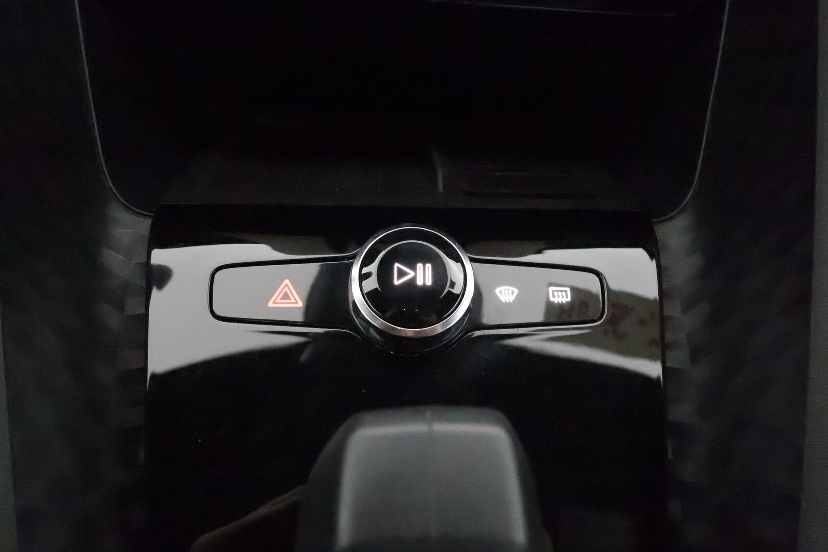 POLESTAR 2 2022 Long Range Dual Motor 78kWh - Merkkihuollettu / P.kamera / Vakkari / Apple&Android / Keyless / Navi 