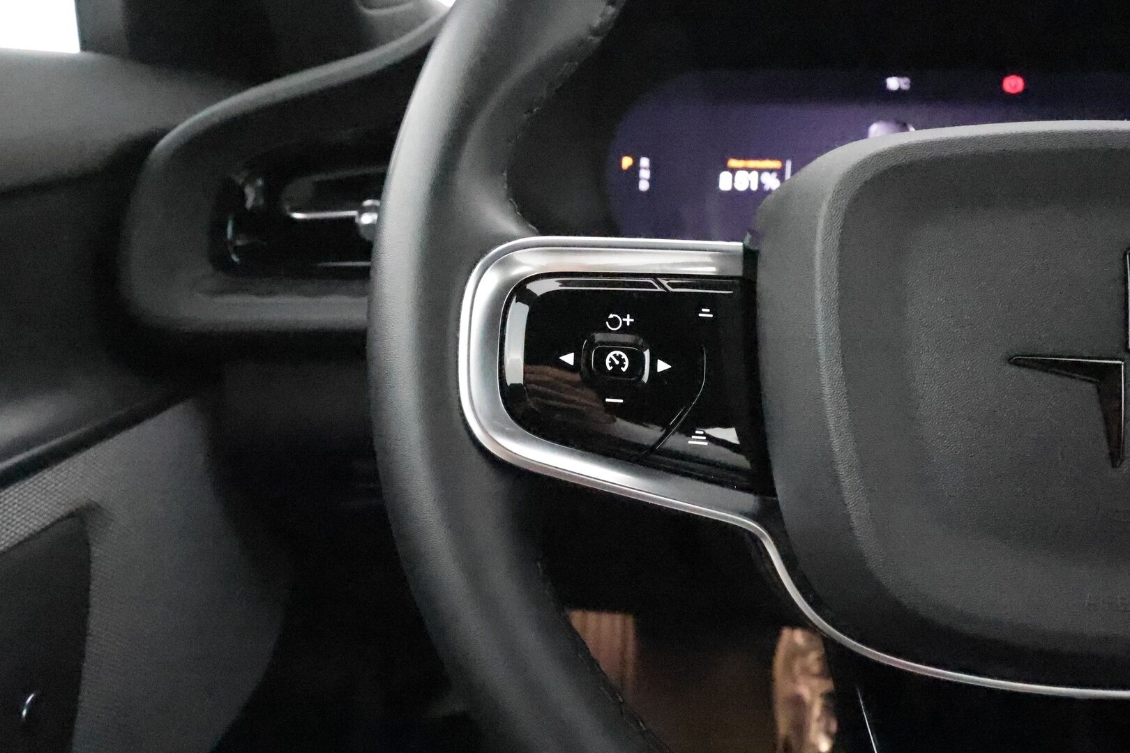 POLESTAR 2 2022 Long Range Dual Motor 78kWh - Merkkihuollettu / P.kamera / Vakkari / Apple&Android / Keyless / Navi 