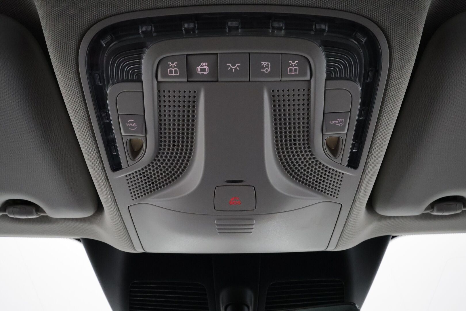 MERCEDES-BENZ VITO 2024 eVito Tourer 129 - 2,99 % KORKOTARJOUS TÄHÄN AUTOON - Facelift / ALV / 8 Paikkainen / Distronic / 360 Kamera / Multibeam LED / Kaistavahti / Navi / Apple&Android / Ratinlämmitin*