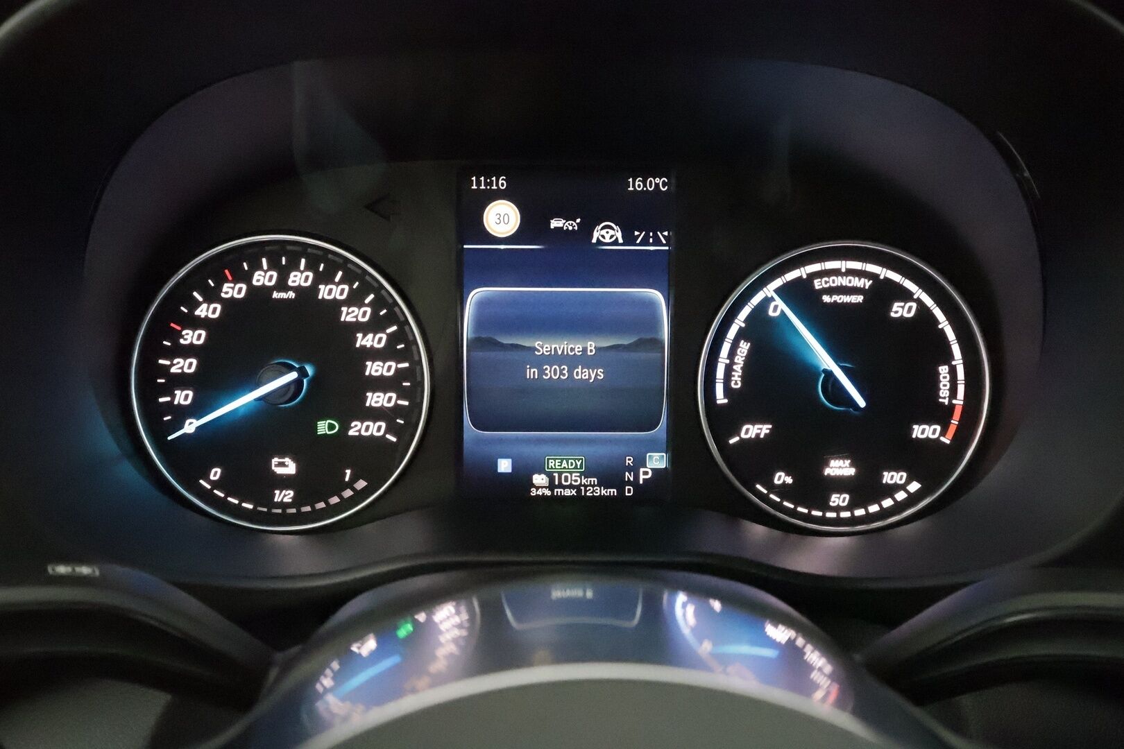 MERCEDES-BENZ VITO 2024 eVito Tourer 129 - 2,99 % KORKOTARJOUS TÄHÄN AUTOON - Facelift / ALV / 8 Paikkainen / Distronic / 360 Kamera / Multibeam LED / Kaistavahti / Navi / Apple&Android / Ratinlämmitin*