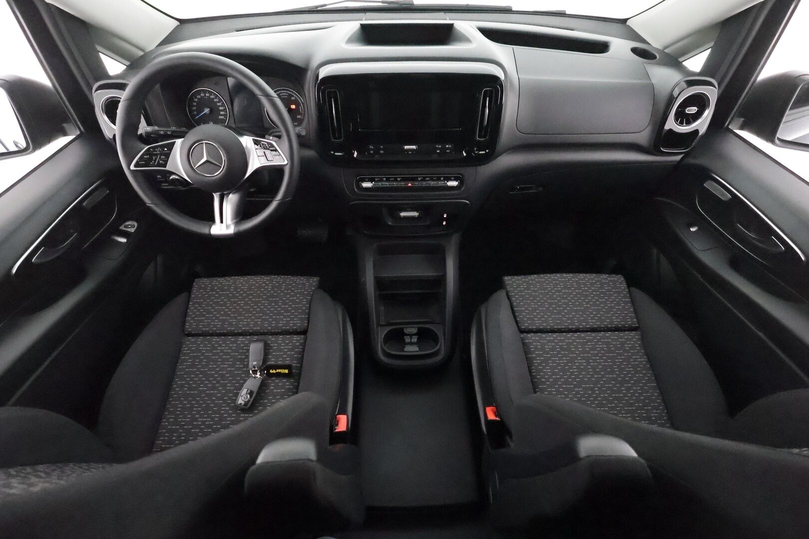 MERCEDES-BENZ VITO 2024 eVito Tourer 129 - 2,99 % KORKOTARJOUS TÄHÄN AUTOON - Facelift / ALV / 8 Paikkainen / Distronic / 360 Kamera / Multibeam LED / Kaistavahti / Navi / Apple&Android / Ratinlämmitin*