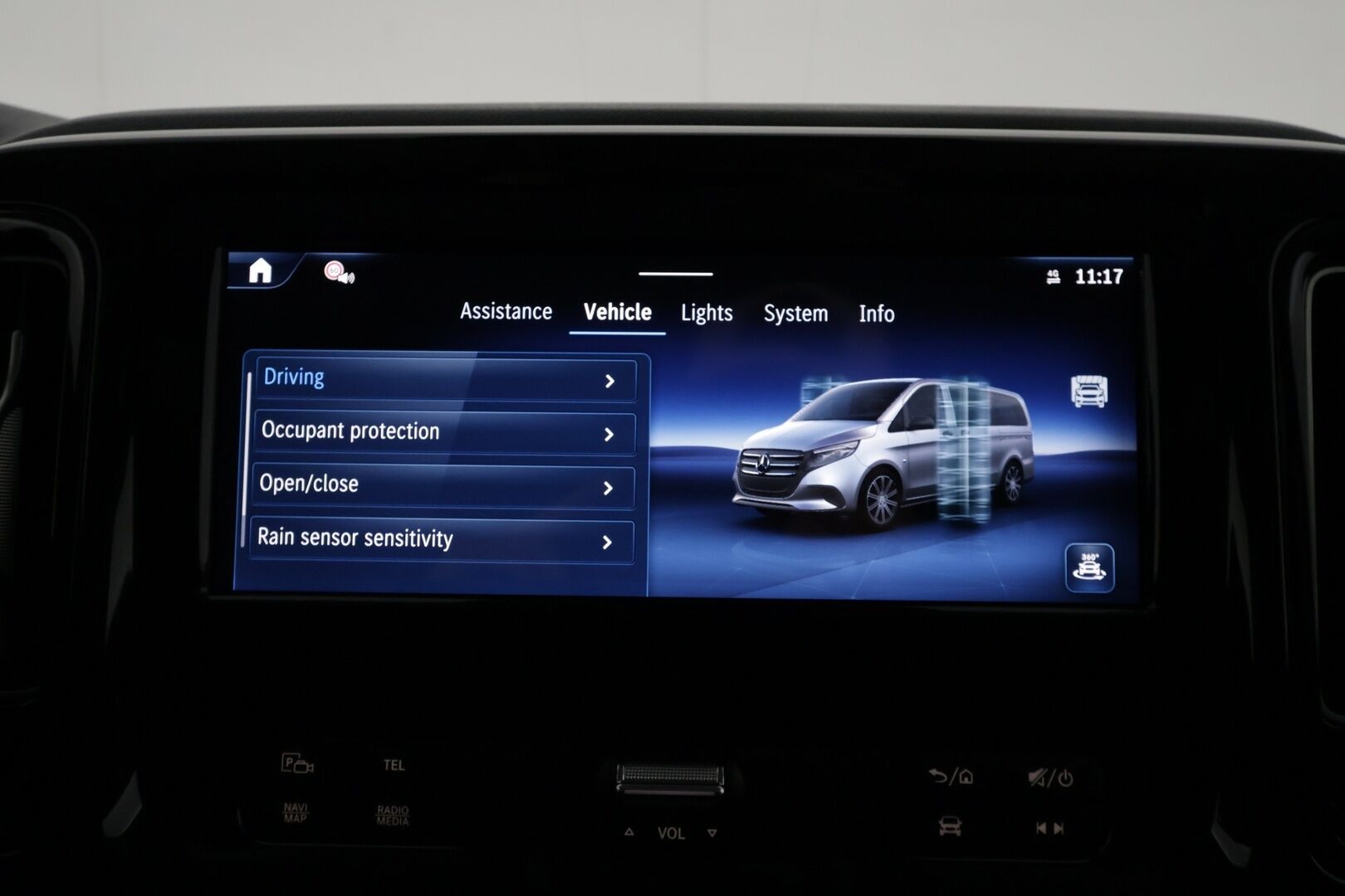 MERCEDES-BENZ VITO 2024 eVito Tourer 129 - 2,99 % KORKOTARJOUS TÄHÄN AUTOON - Facelift / ALV / 8 Paikkainen / Distronic / 360 Kamera / Multibeam LED / Kaistavahti / Navi / Apple&Android / Ratinlämmitin*