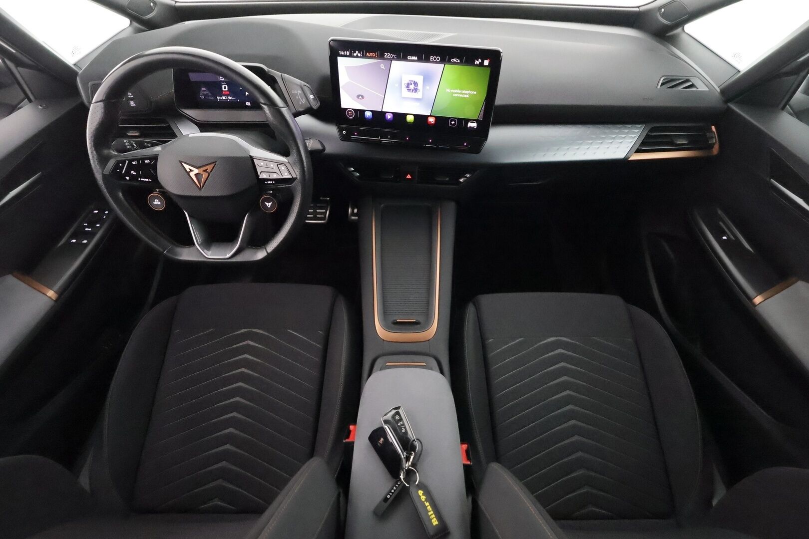 CUPRA BORN 2022 e-Boost 170kW 77 kWh - Lämpöpumppu / Beats Audio / Adapt.Vakkari / Peruutuskamera / Sporttipenkit / Apple&Android / Adapt.LED / KeylessGo / Huippusiisti!