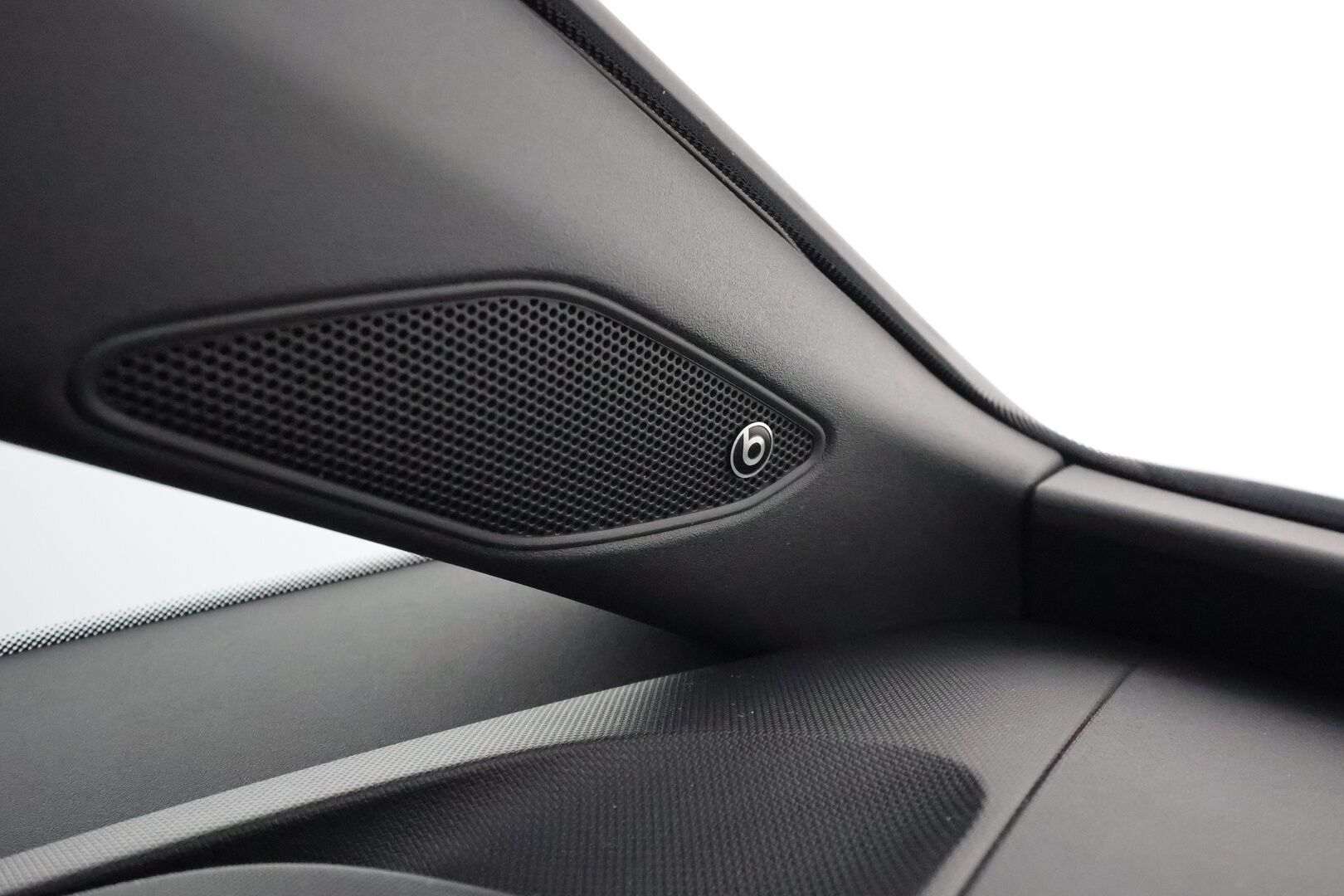 CUPRA BORN 2022 e-Boost 170kW 77 kWh - Lämpöpumppu / Beats Audio / Adapt.Vakkari / Peruutuskamera / Sporttipenkit / Apple&Android / Adapt.LED / KeylessGo / Huippusiisti!