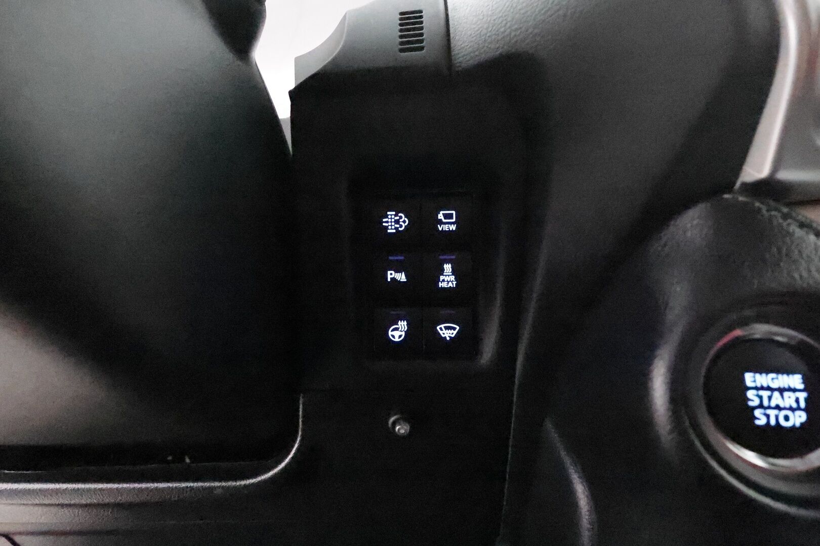 TOYOTA LAND CRUISER 2018 2.8 D-4D 4WD AUT PREMIUM *Webasto / 360 Kamera / ACC / Muistipenkki / Ilma-alusta / Keyless / Koukku / JBL / Nahat* - 2,99 % KORKOTARJOUS TÄHÄN AUTOON - Facelift / 2x Renkaat / Ökymaasturi