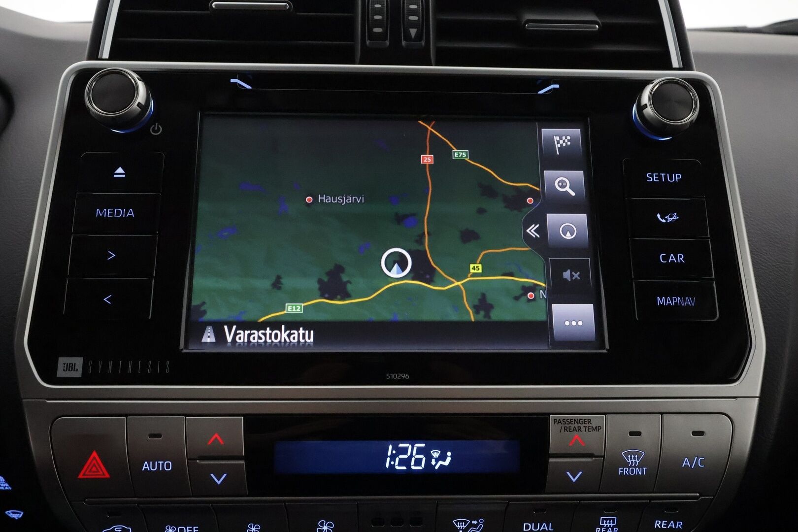 TOYOTA LAND CRUISER 2018 2.8 D-4D 4WD AUT PREMIUM *Webasto / 360 Kamera / ACC / Muistipenkki / Ilma-alusta / Keyless / Koukku / JBL / Nahat* - 2,99 % KORKOTARJOUS TÄHÄN AUTOON - Facelift / 2x Renkaat / Ökymaasturi